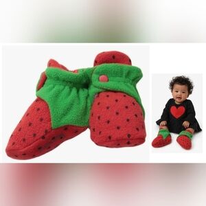 🍎 Nwt Trimfit Brand Strawberry Baby Booties Infant 1-Pack Booties w Clasp Socks